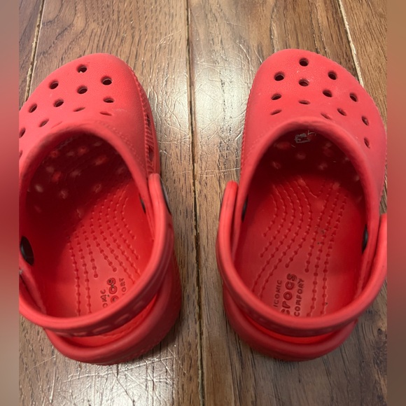 Red Crocs - Picture 3 of 3